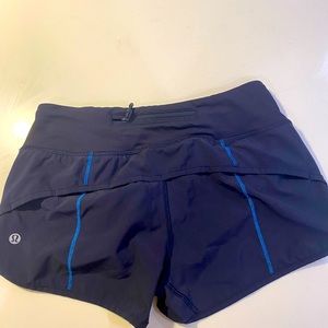 Lululemon Low Rise 2.5" Running Shorts